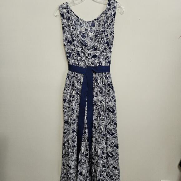 Vineyard Vines Blue & White Floral Maxi Dress Sleeveless Pockets Belted Size 4 - Picture 2 of 16